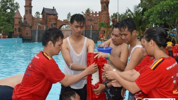 Amazing Race Games di Grafika Cikole