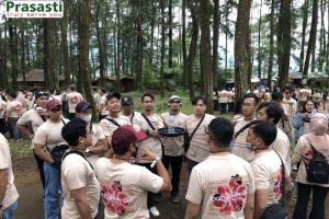 Team Building di Grafika Cikole Bandung
